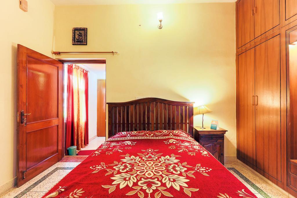 Zo Cosy Homes Bani Park Jaipur Room photo