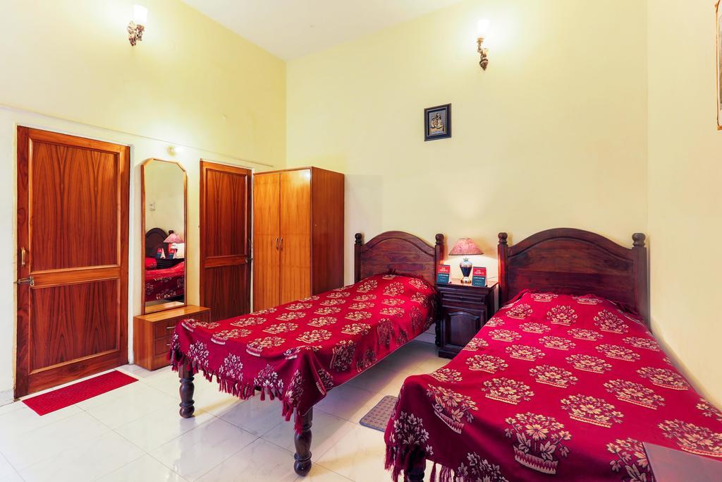 Zo Cosy Homes Bani Park Jaipur Room photo
